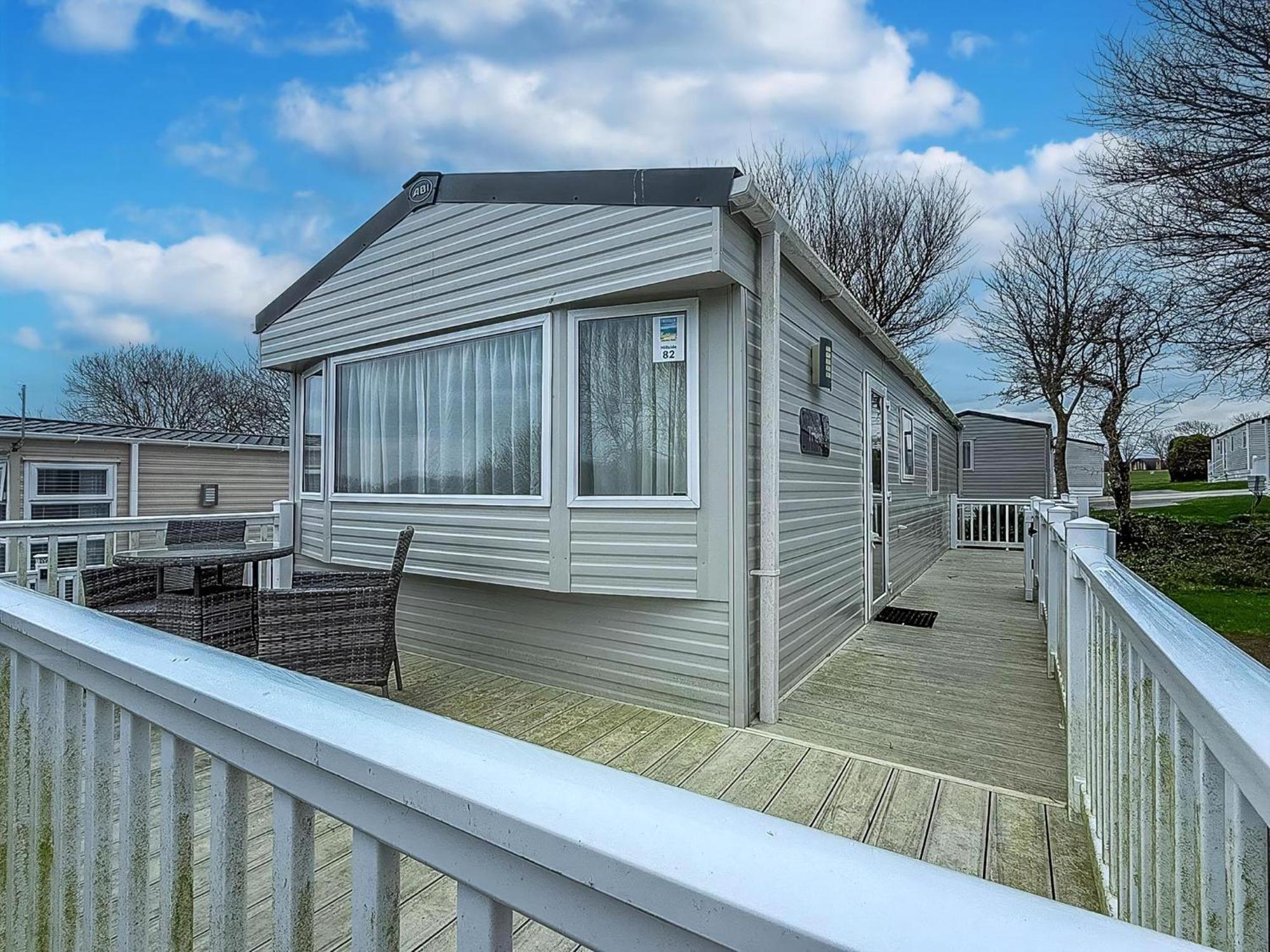 Beautiful Caravan With Decking At Trevella Park, Newquay, Ref 98082hs