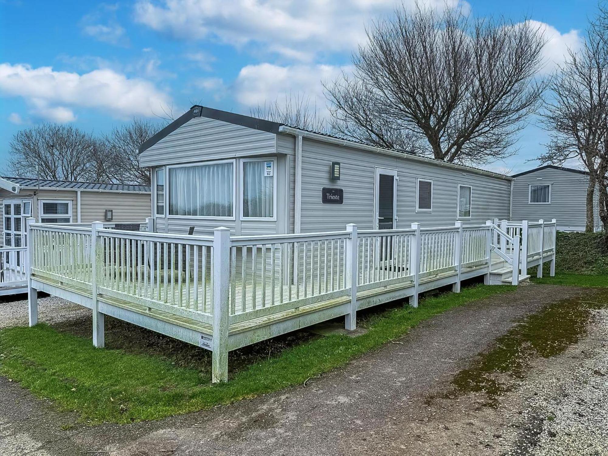 Campsite Beautiful Caravan With Decking At Trevella Park, Newquay, Ref 98082hs *