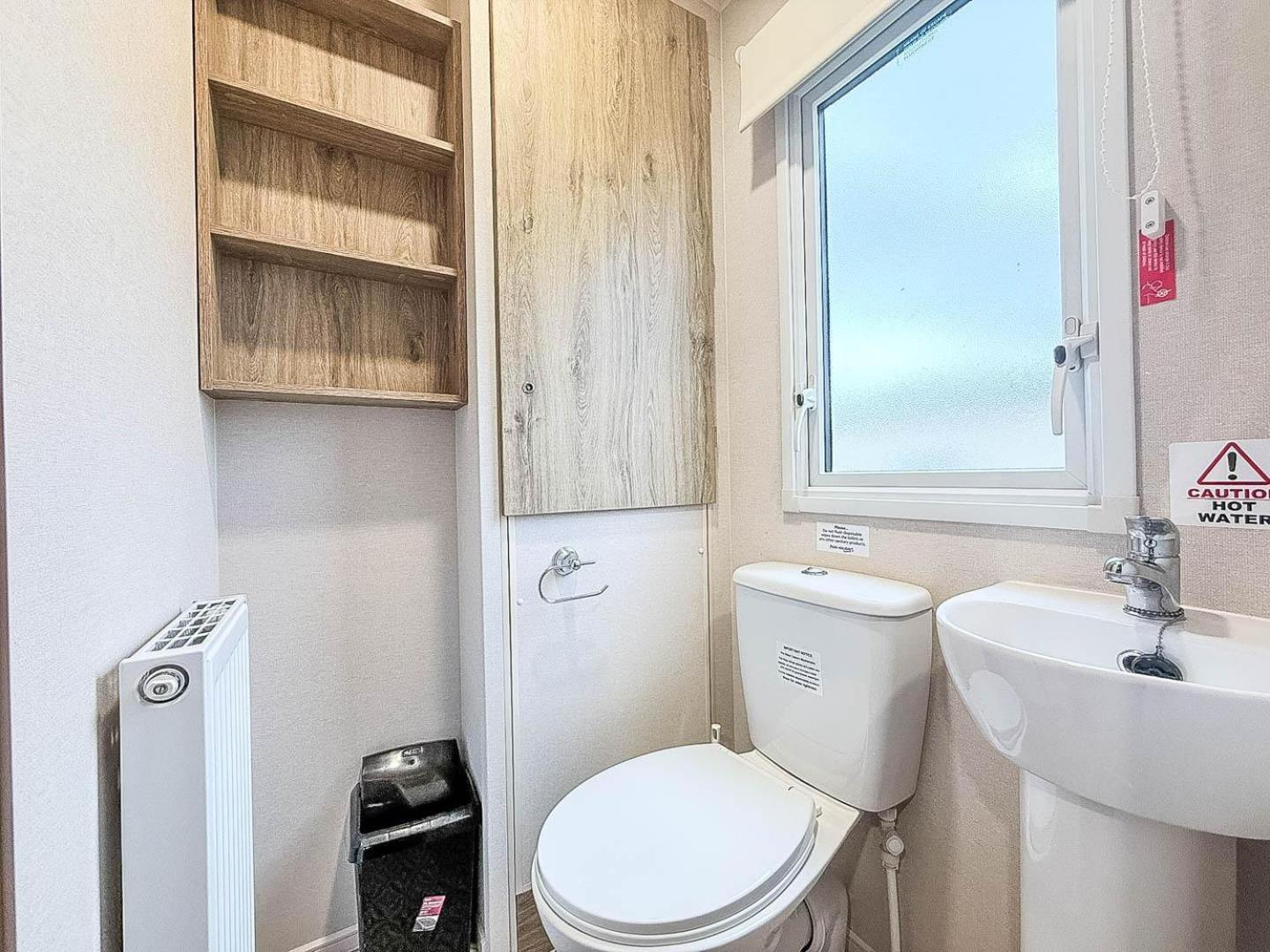 Campsite Beautiful Caravan With Decking At Trevella Park, Newquay, Ref 98082hs