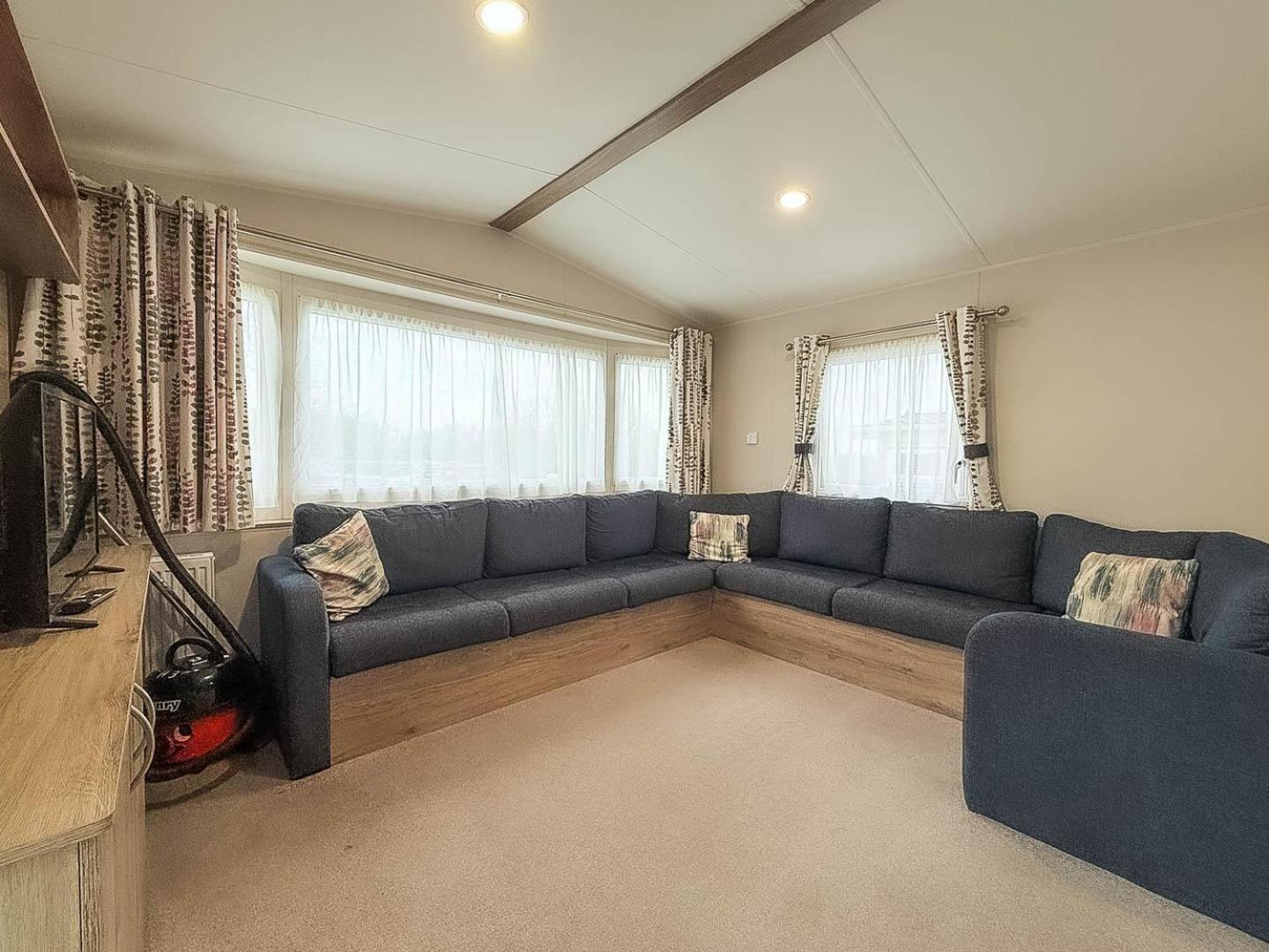 Campsite Beautiful Caravan With Decking At Trevella Park, Newquay, Ref 98082hs Newquay (Cornwall)